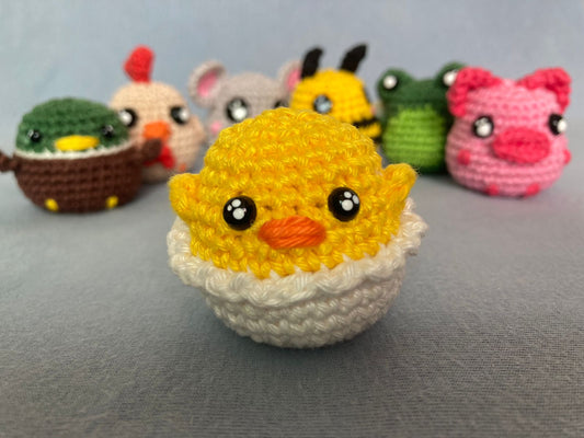 Amigurumi Pinto de Crochê - Pequeno e Feito com Carinho