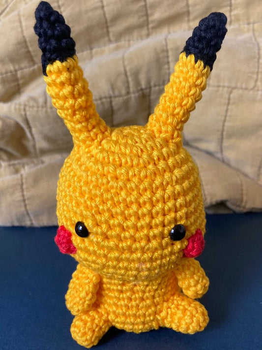 Amigurumi Pikachu de Crochê - Adorável e Feito à Mão